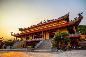 kiến trúc chùa ba vàng