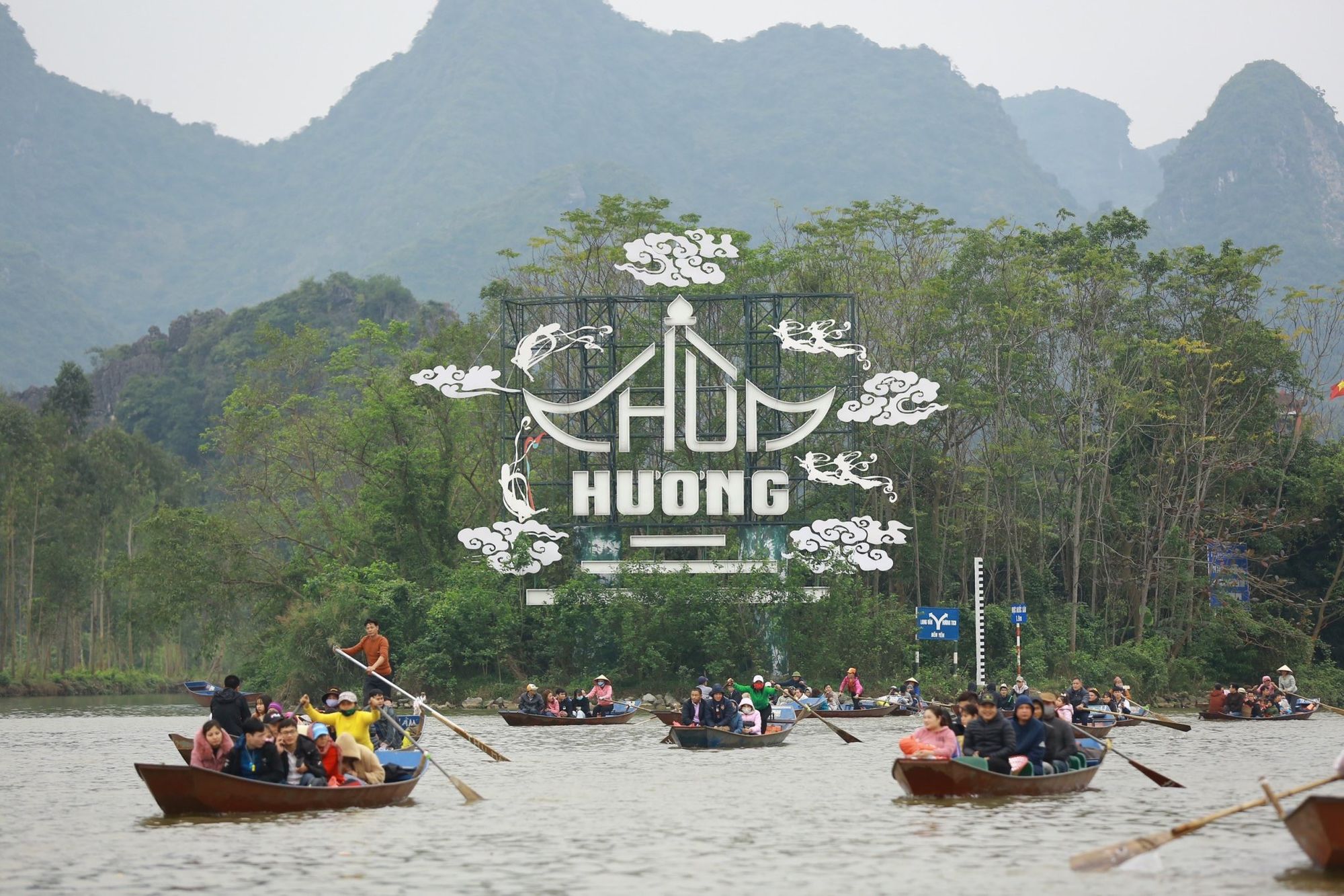 Kinh nghiệm du lịch chùa Hương từ A đến Z - Hương Anh Tourist