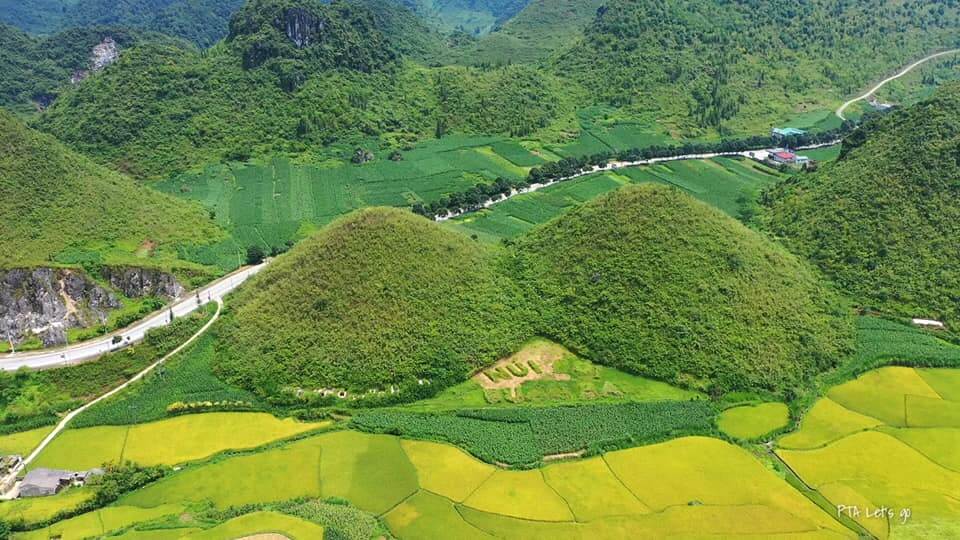 Núi đôi Quản Bạ, tuyệt tác thiên nhiên ở Hà Giang
