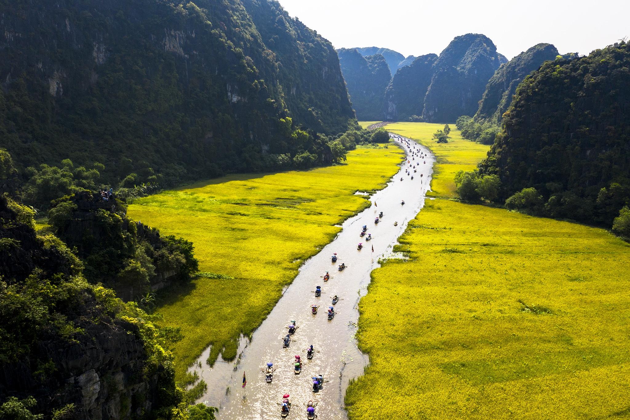 Kinh nghiệm du lịch Tam Cốc - Bích Động, xứng danh Nam thiên đệ nhị động -  Hương Anh Tourist